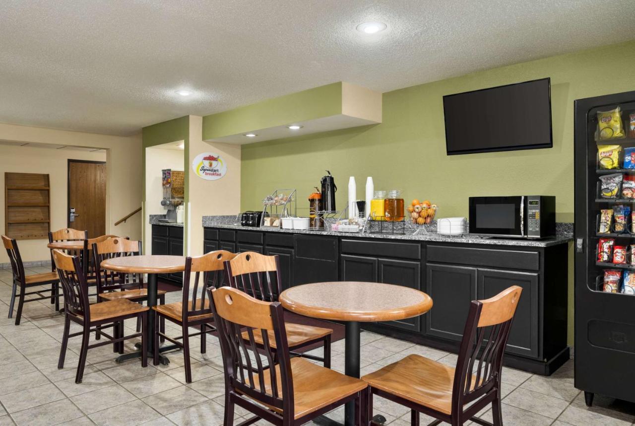 Super 8 By Wyndham Maysville Ky מראה חיצוני תמונה