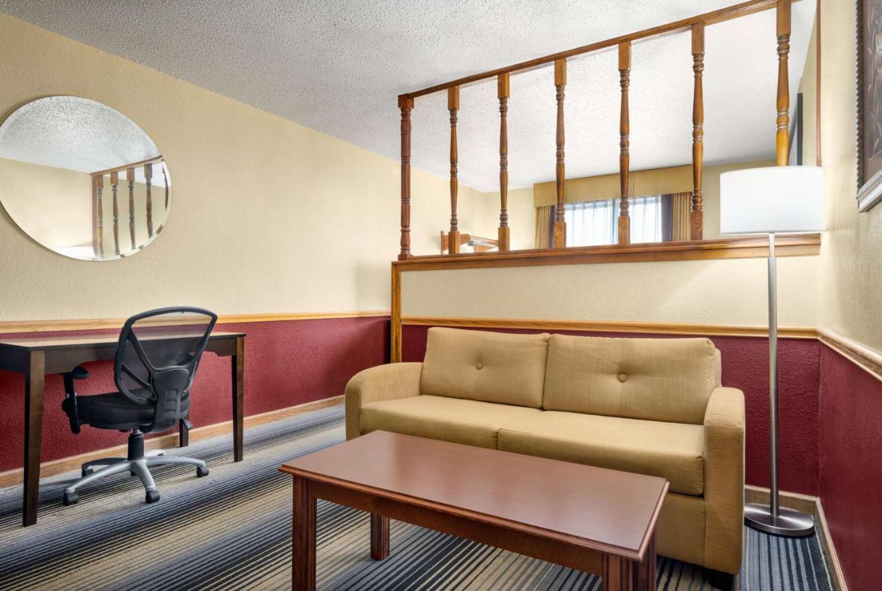 Super 8 By Wyndham Maysville Ky מראה חיצוני תמונה